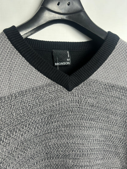 Bronson V Neck Sweater - Medium