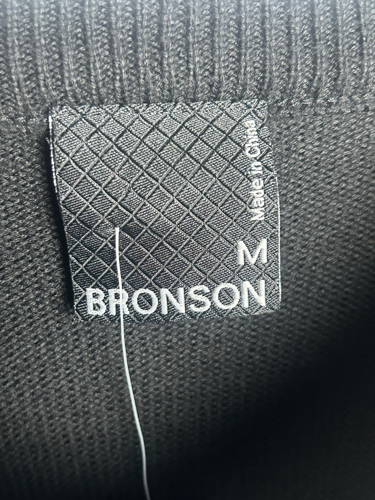 Bronson V Neck Sweater - Medium