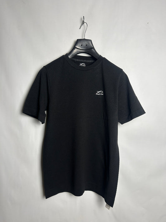 Find Out Black Round Neck - Medium