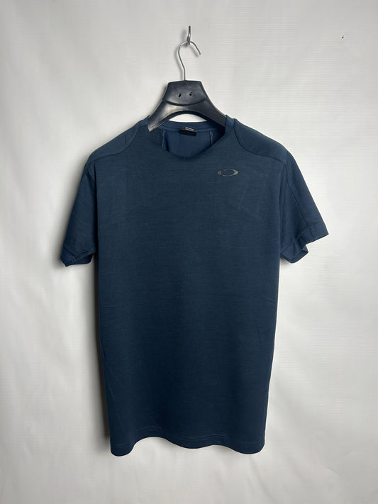 Oakley Blue Round Neck - Large