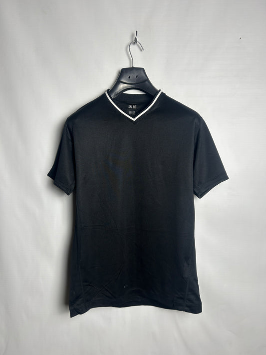Uniqlo Black V Neck - Medium