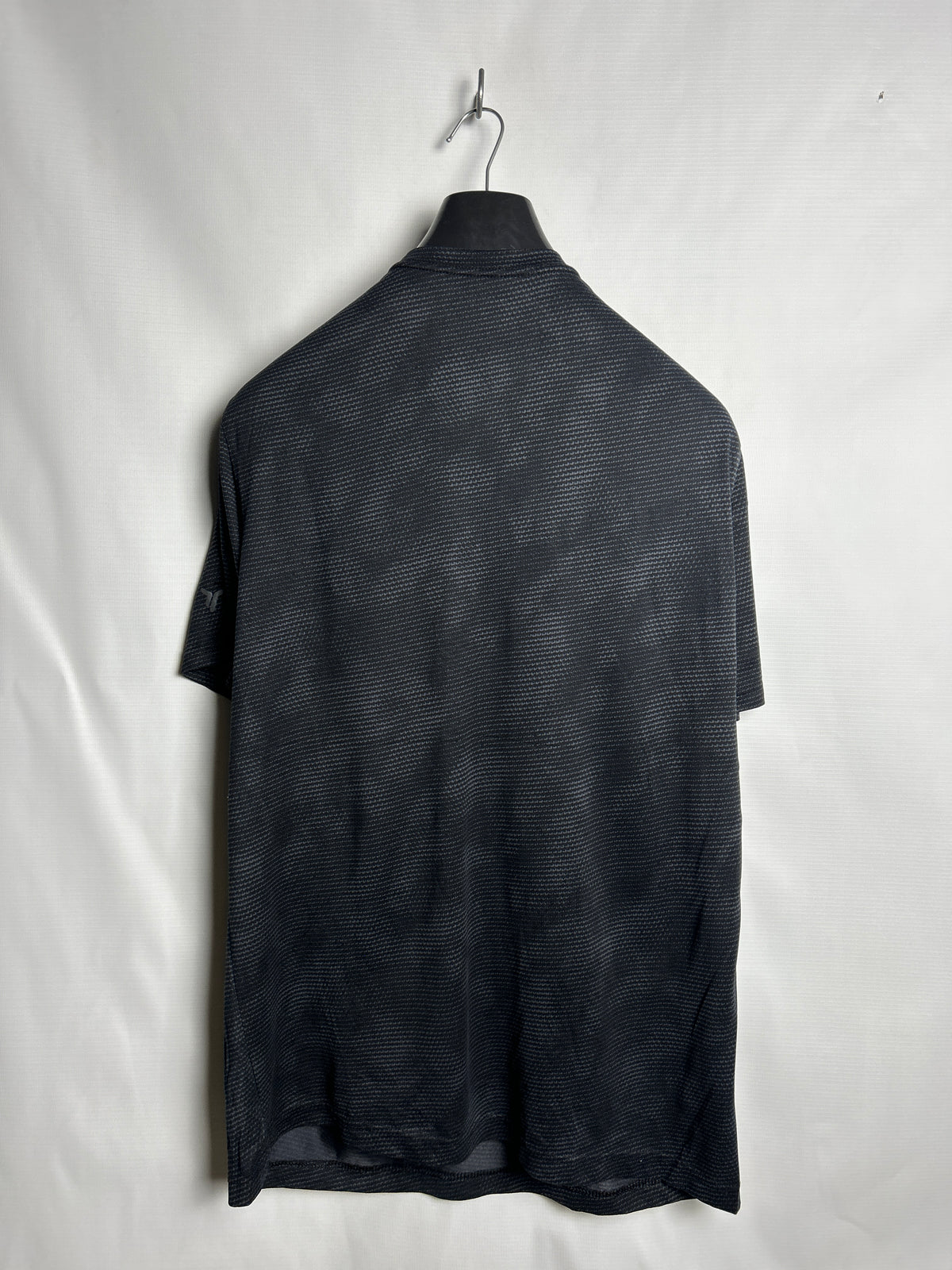 Old Navy Black Big Logo Round Neck - Large
