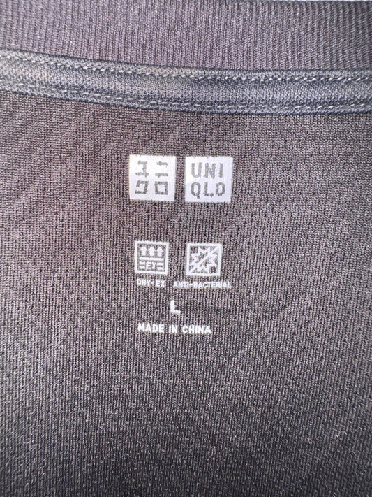 Uniqlo Round Shirt - Large