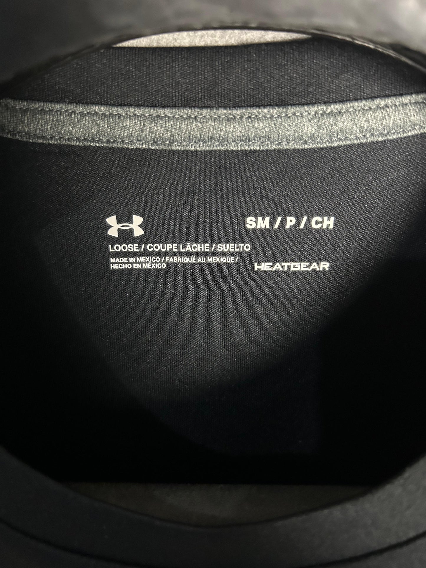 Under Armour Black Round Neck Tee - Medium