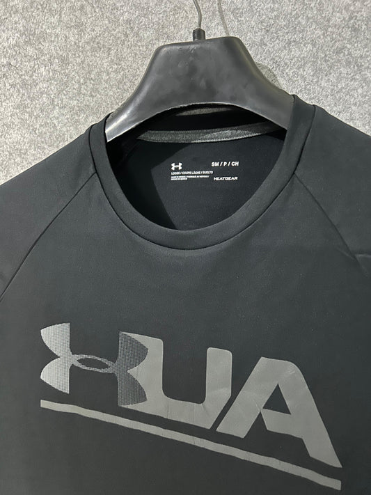 Under Armour Black Round Neck Tee - Medium