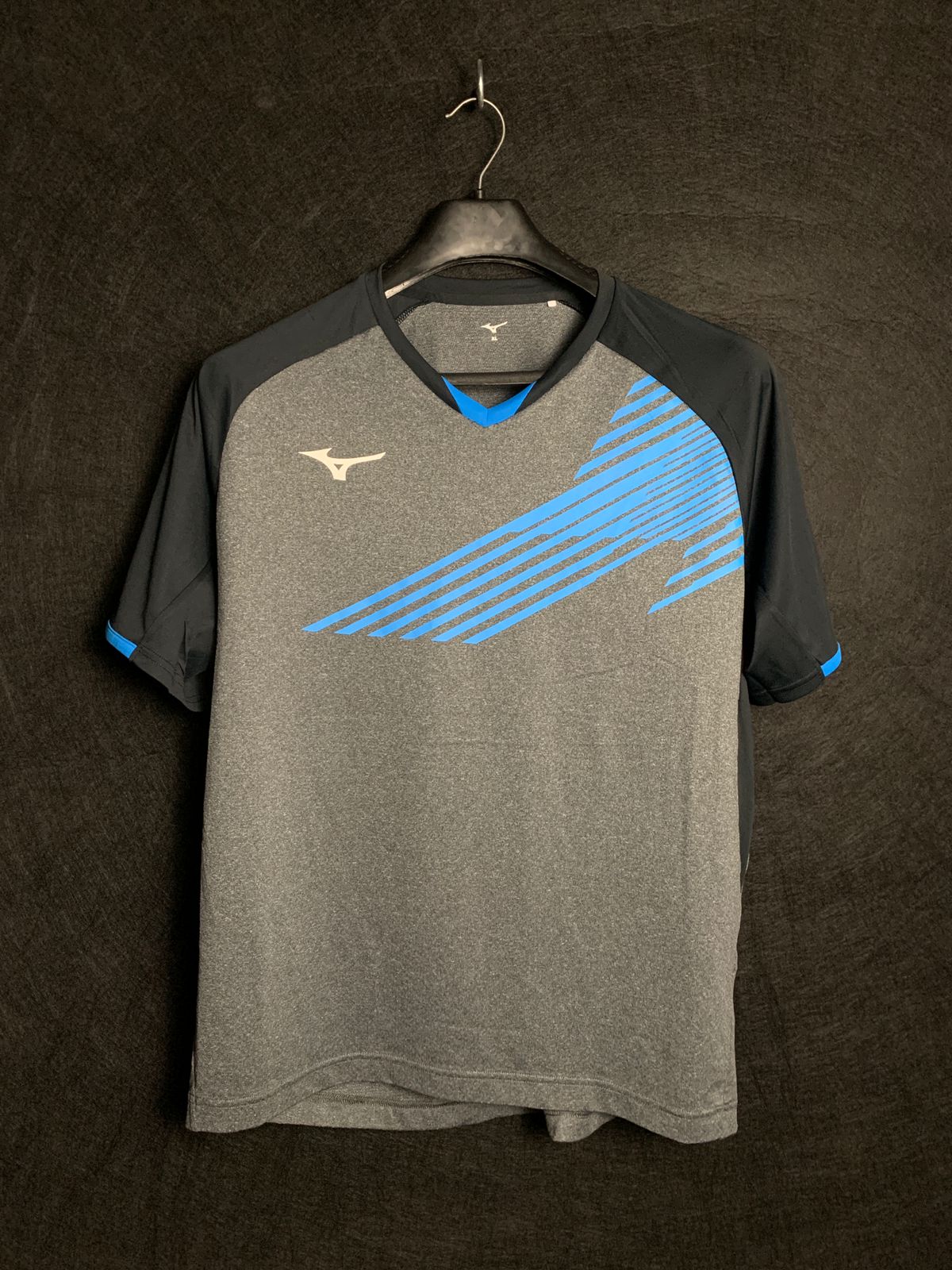 Mizuno Gray & Black Round Neck - XL