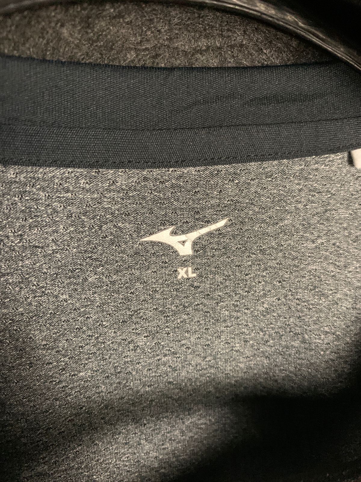 Mizuno Gray & Black Round Neck - XL
