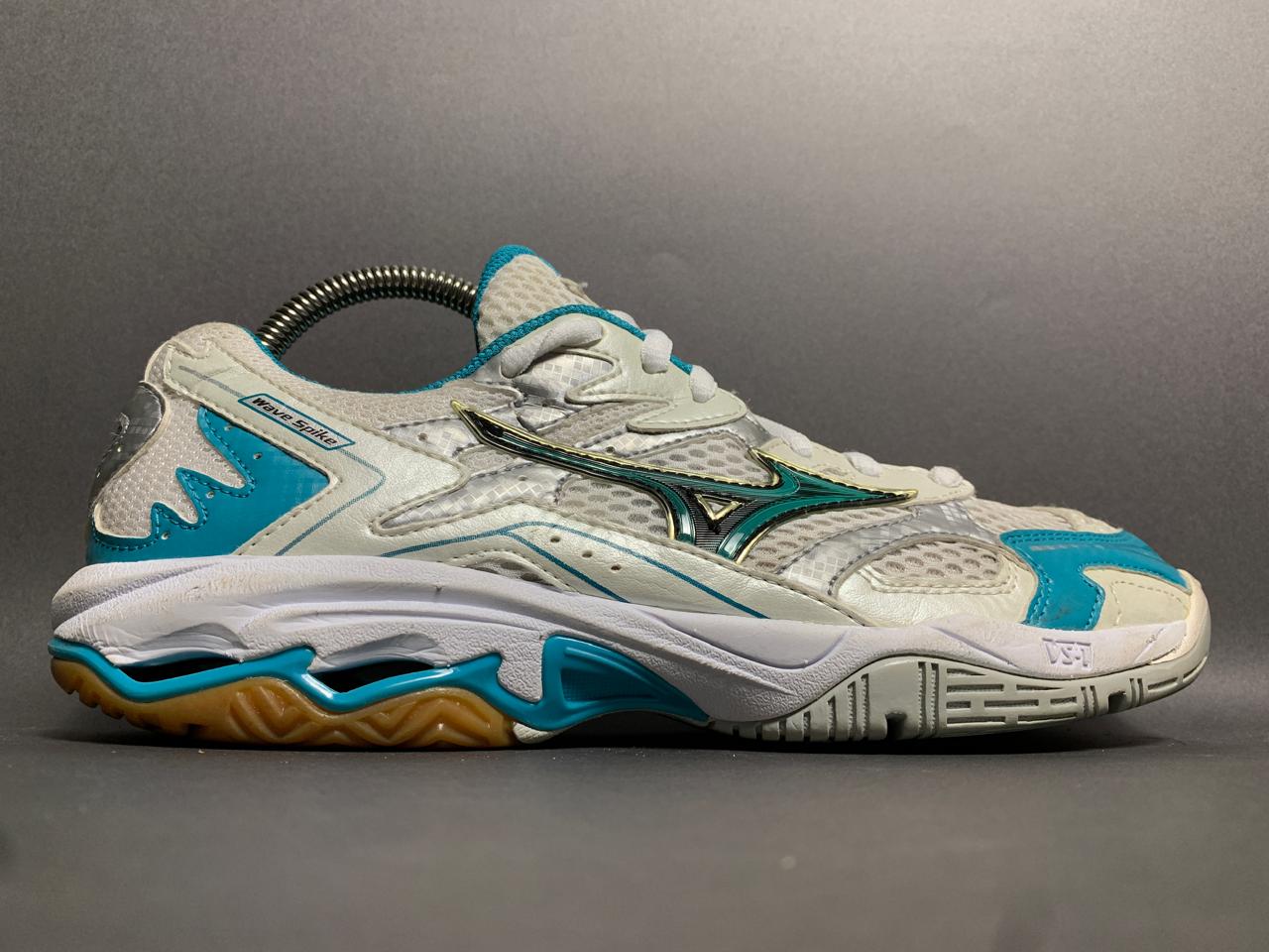 Mizuno Halowe Wave Spike - Euro 40