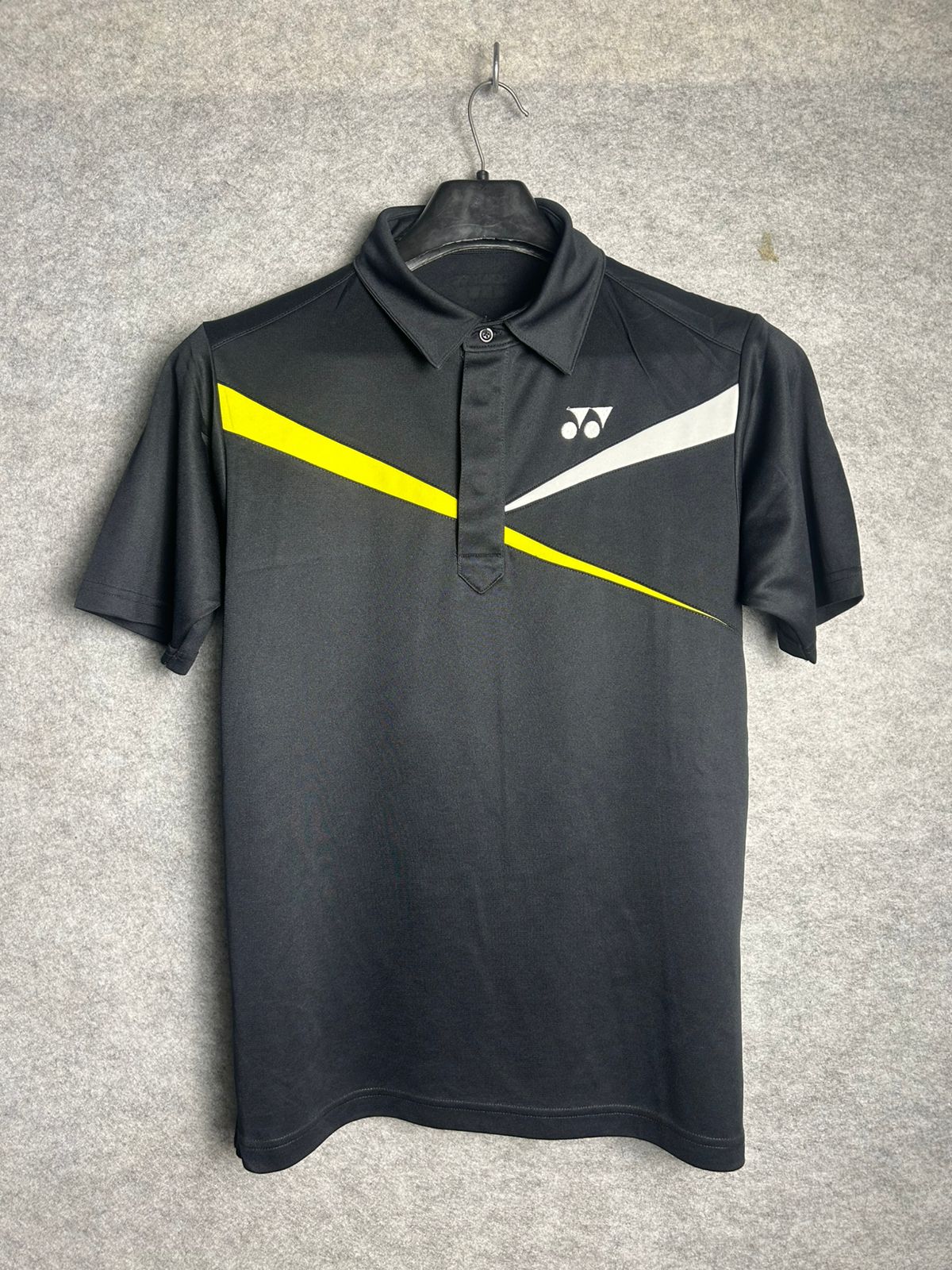 Yonex Black Polo - Medium