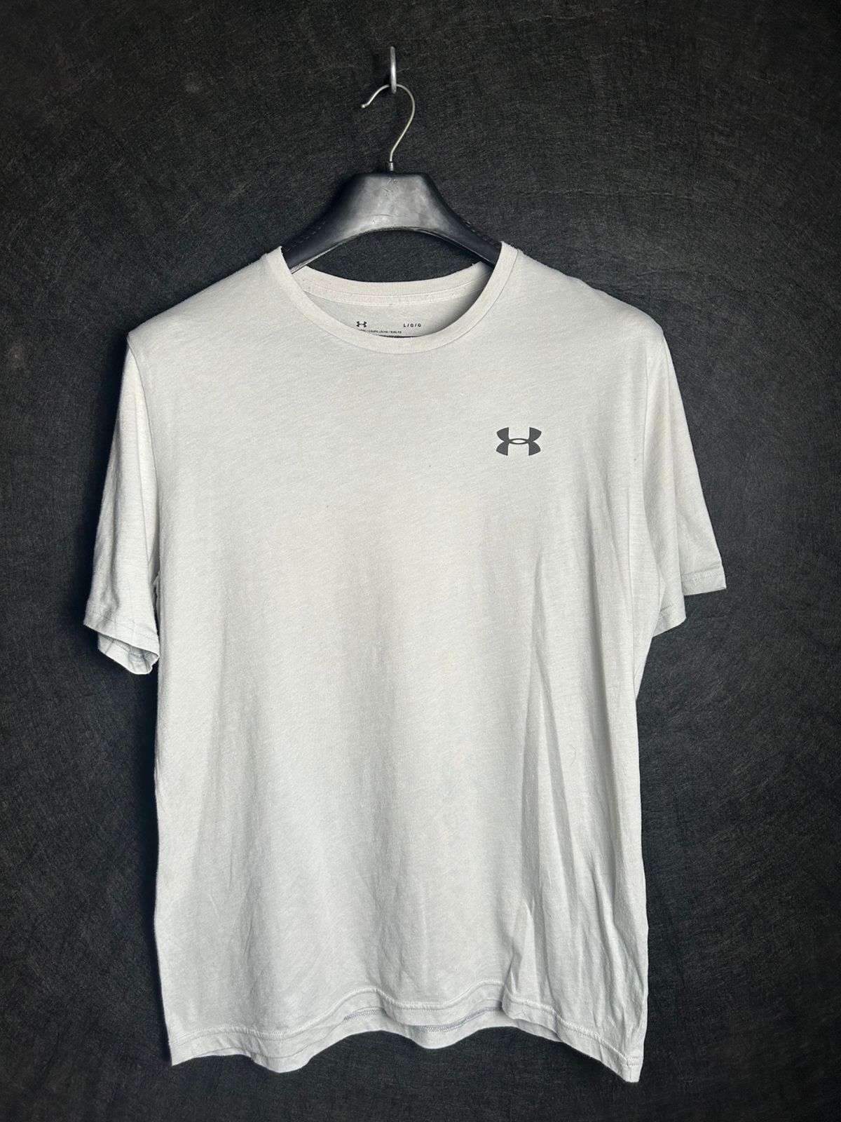 Under Armour Plain White Tee - Large