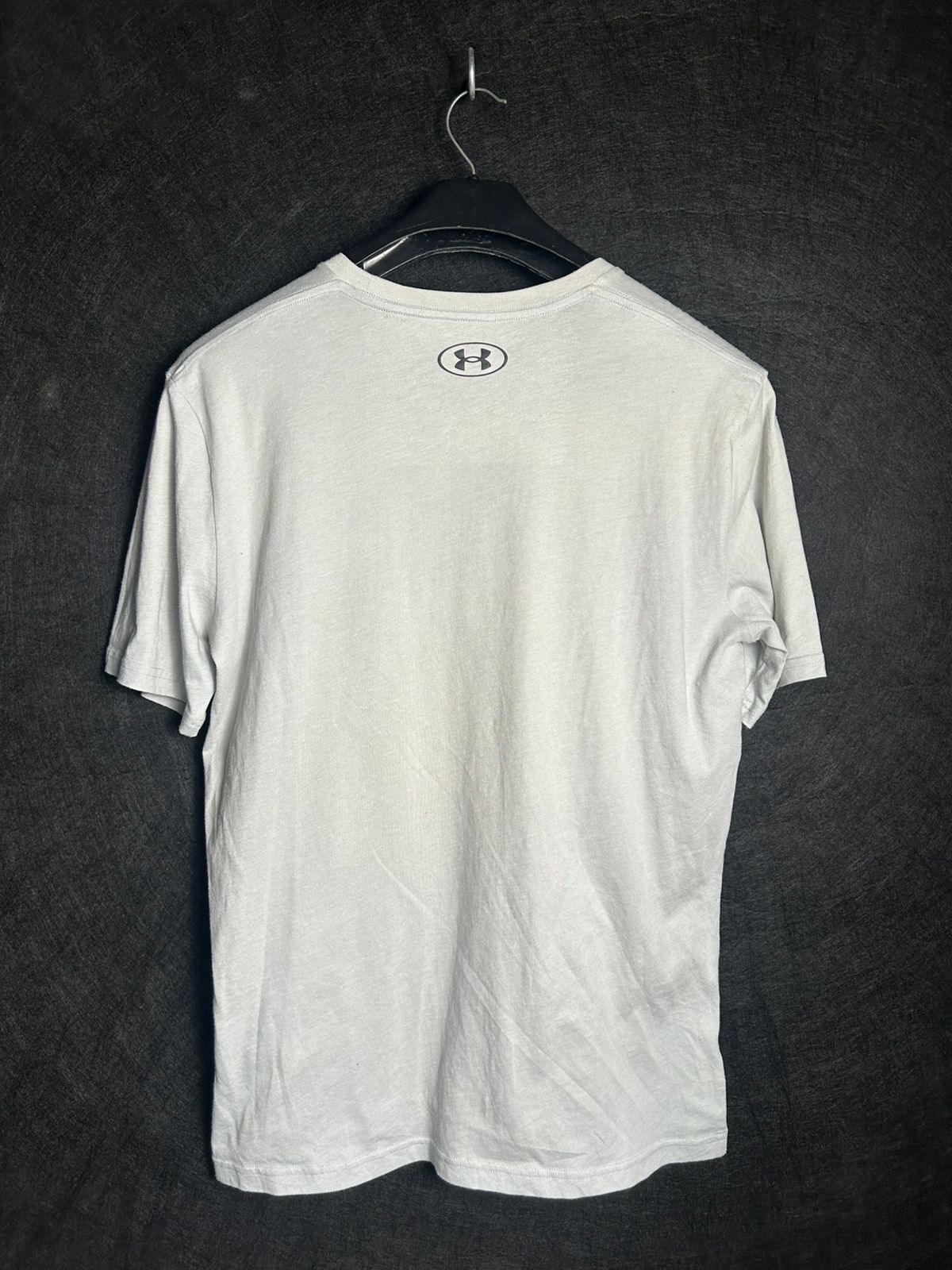 Under Armour Plain White Tee - Large