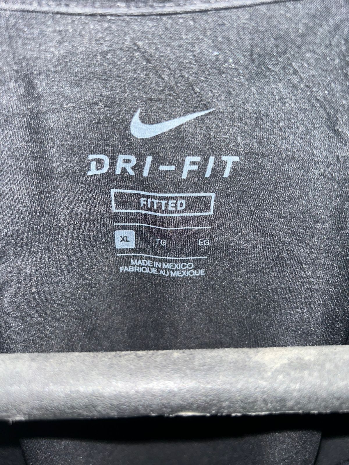 Nike Fitted Dry Fit - XL