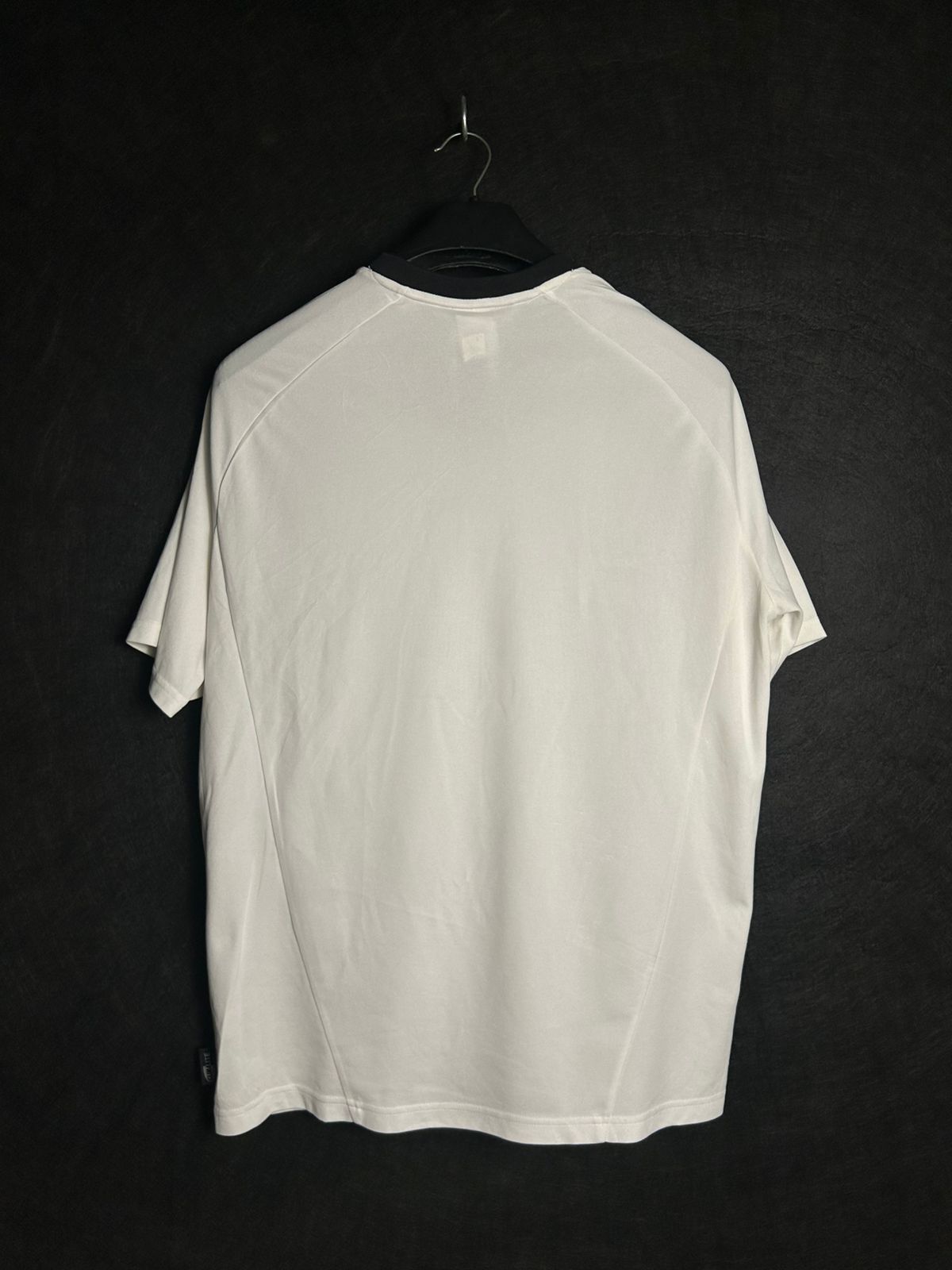 Adidas Black/White V-Neck - XL