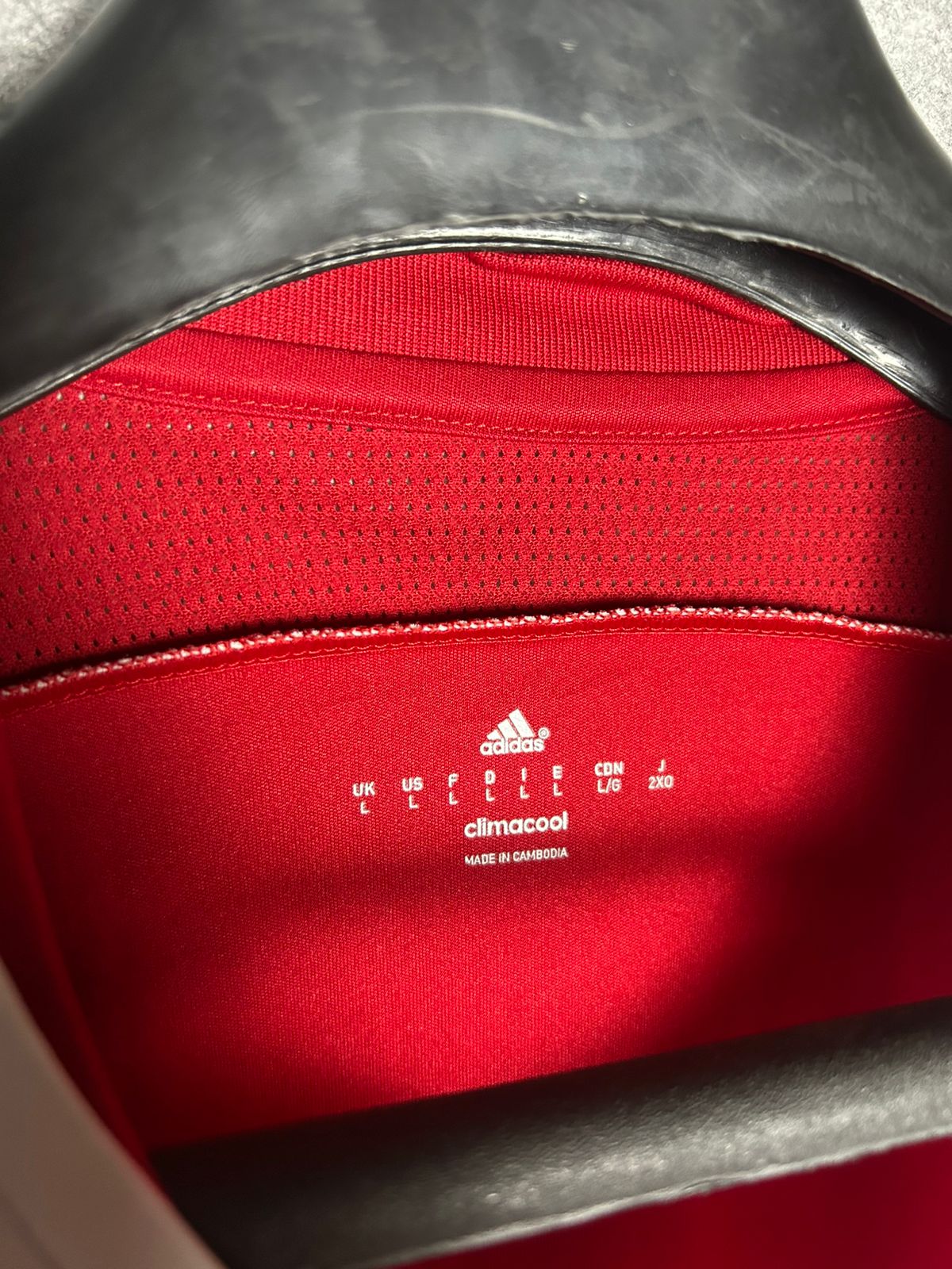 Adidas Red T Shirt - Large