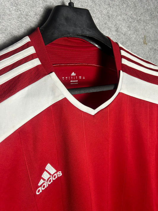 Adidas Red T Shirt - Large