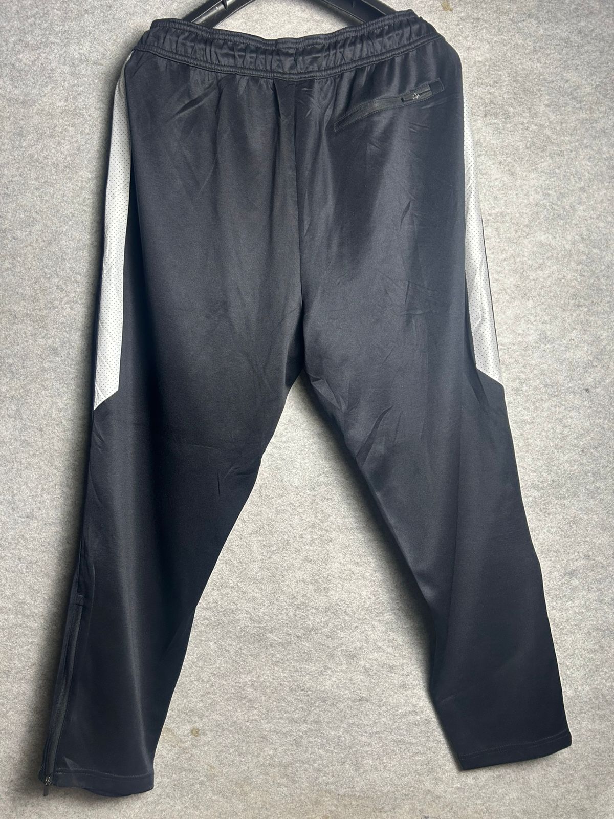 Reebok Black Back Zip Pocket Trouser - XL