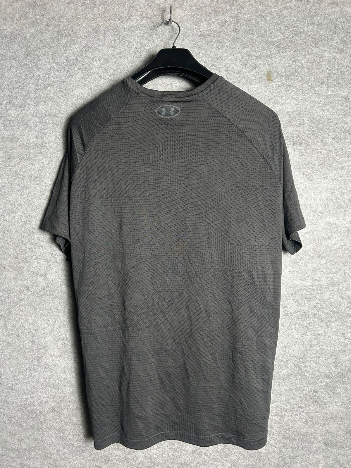 Under Armour Loose Heatgear Gray Textured Tee - XL