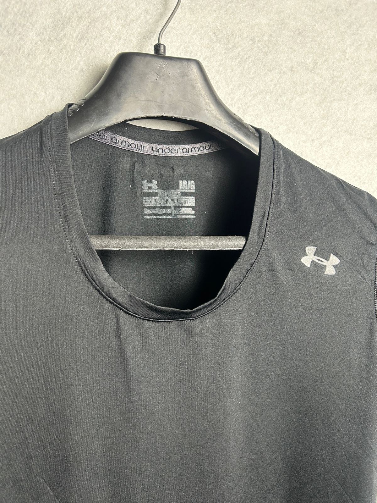 Under Armour Black Womens T-shirt - Large