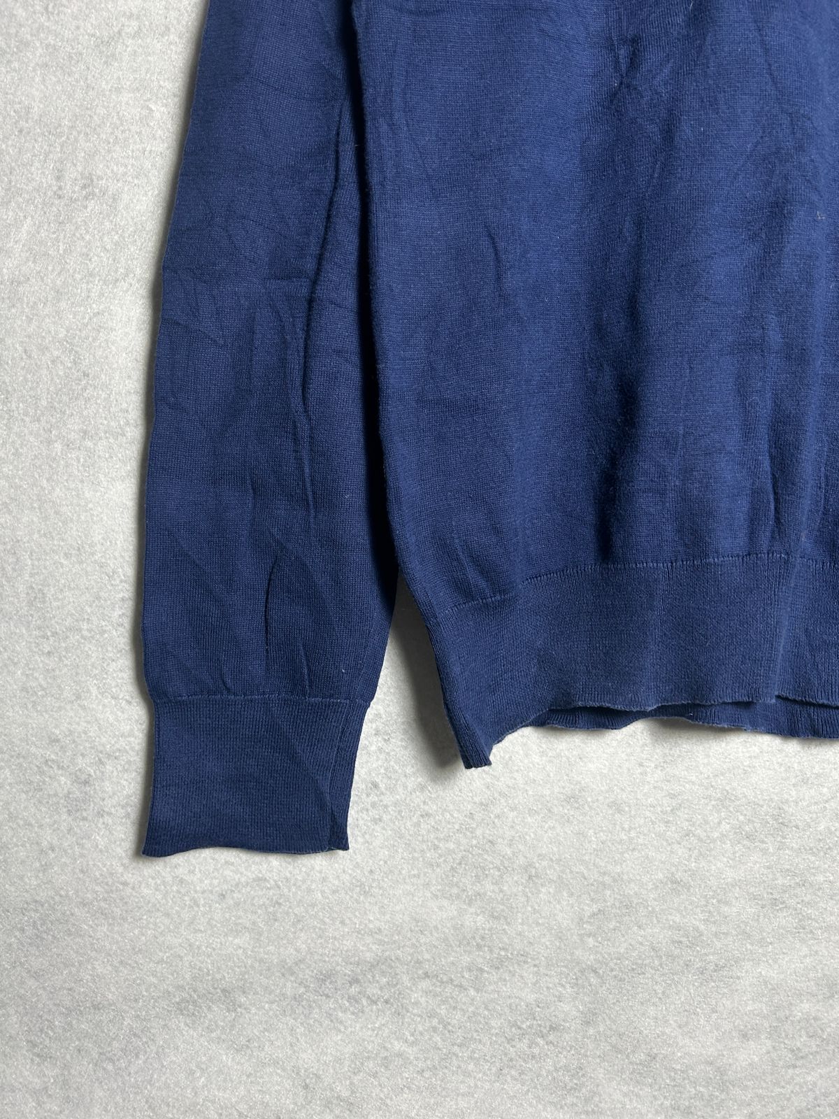 Calvin Klein Round Neck Sweater - Medium
