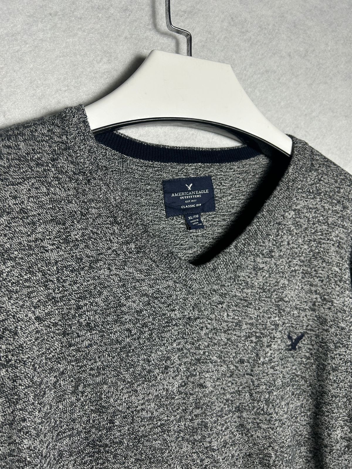 American Eagle Light Gray Sweater - XL