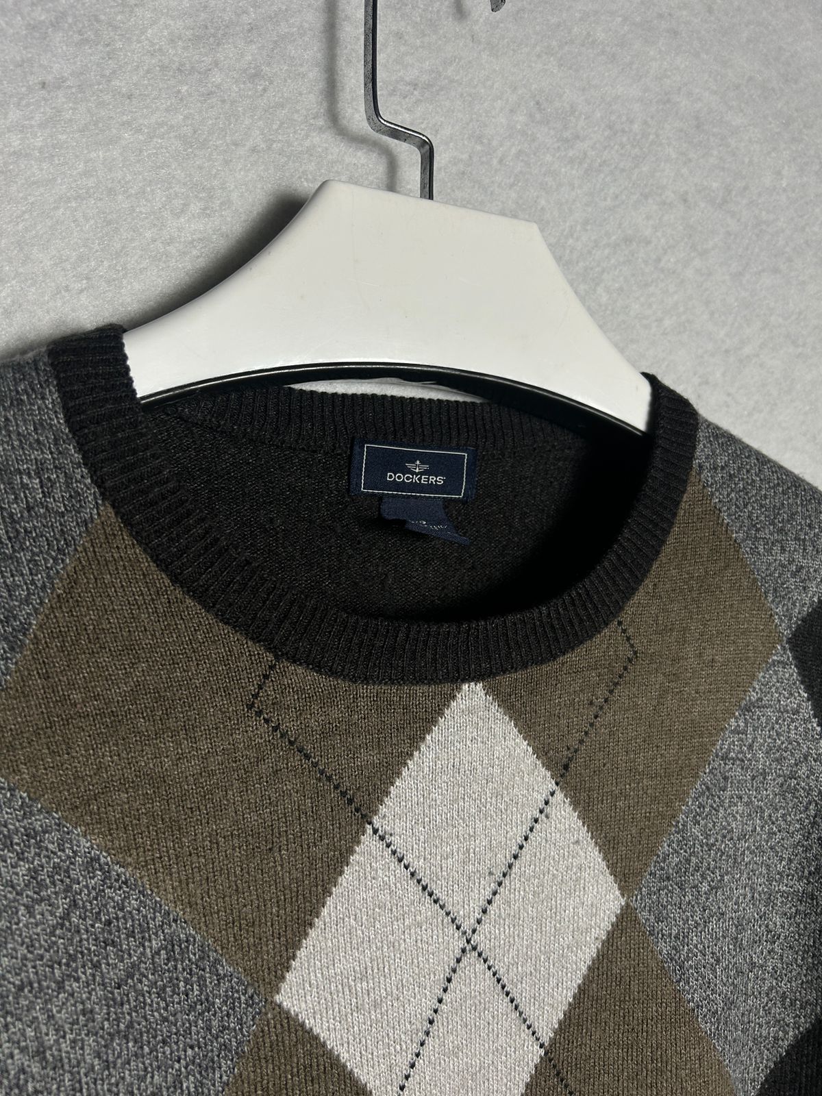 Dockers Round Neck Sweater - Large