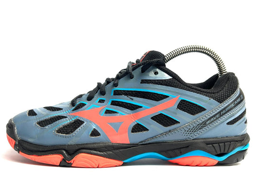 Mizuno Wave Hurricane 3 - Euro 38.5