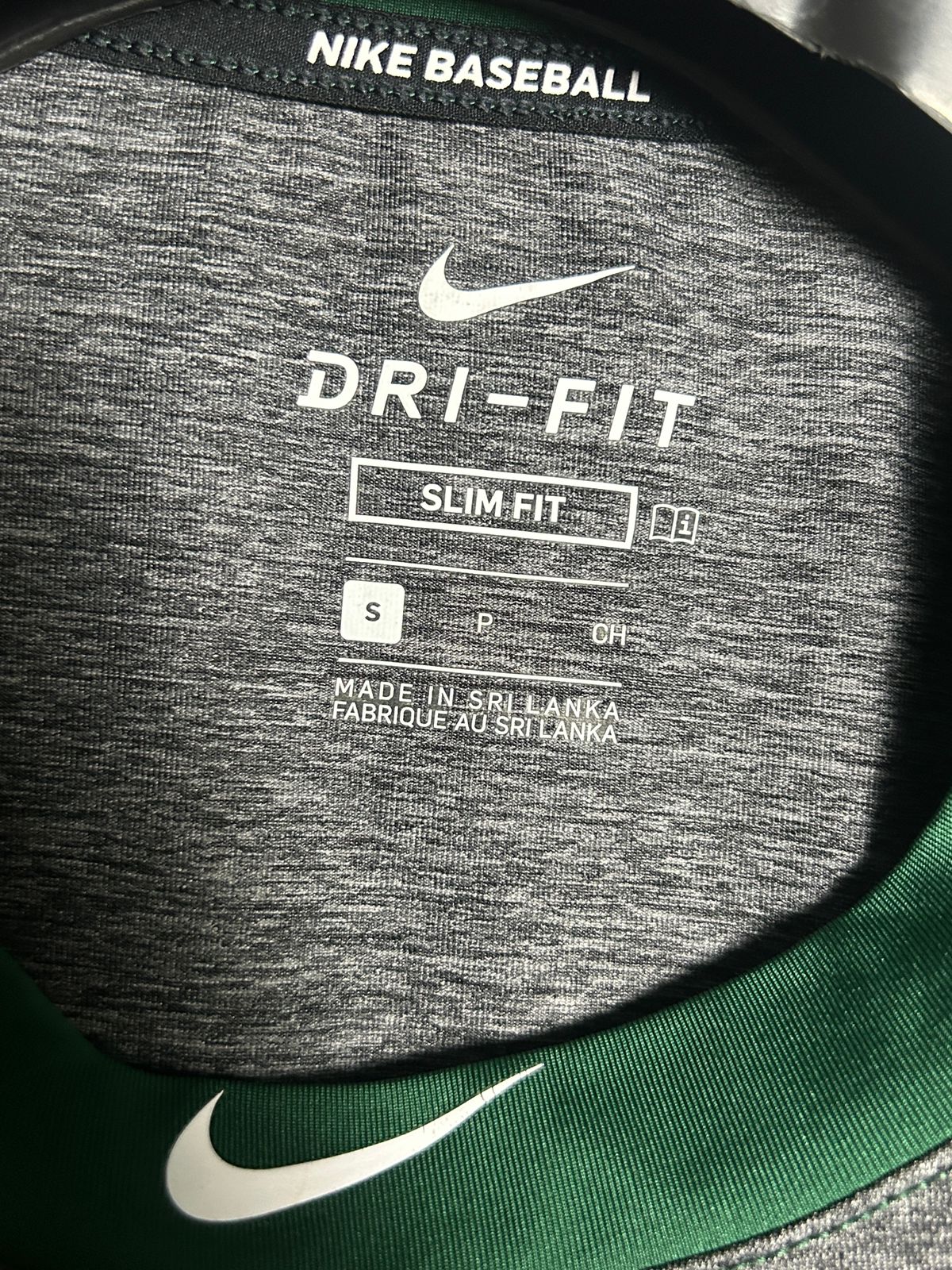 Nike Baseball Slim Fit Green & Gray Round Tee - Small