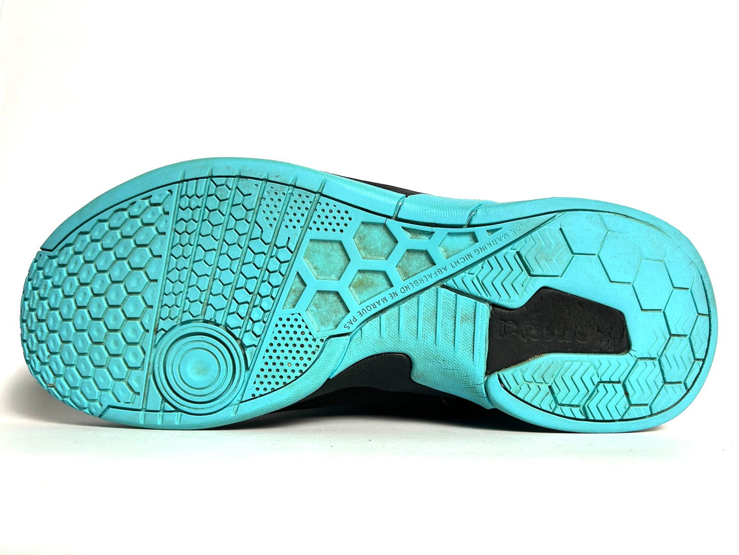 Kempa Attack Three 2.0 - Euro 43.5