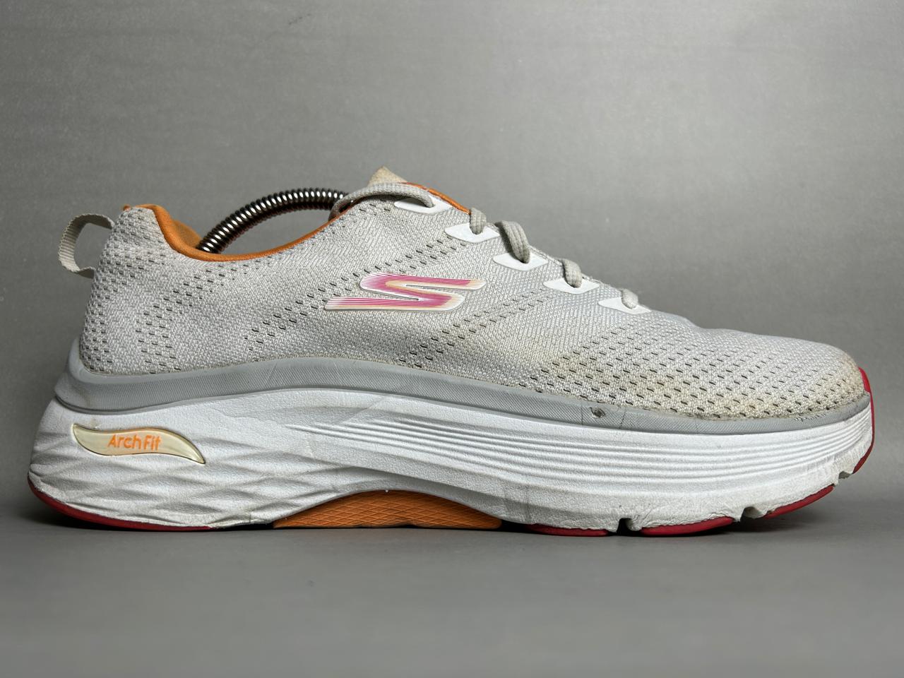 Skechers Max Cushioning - Euro 41