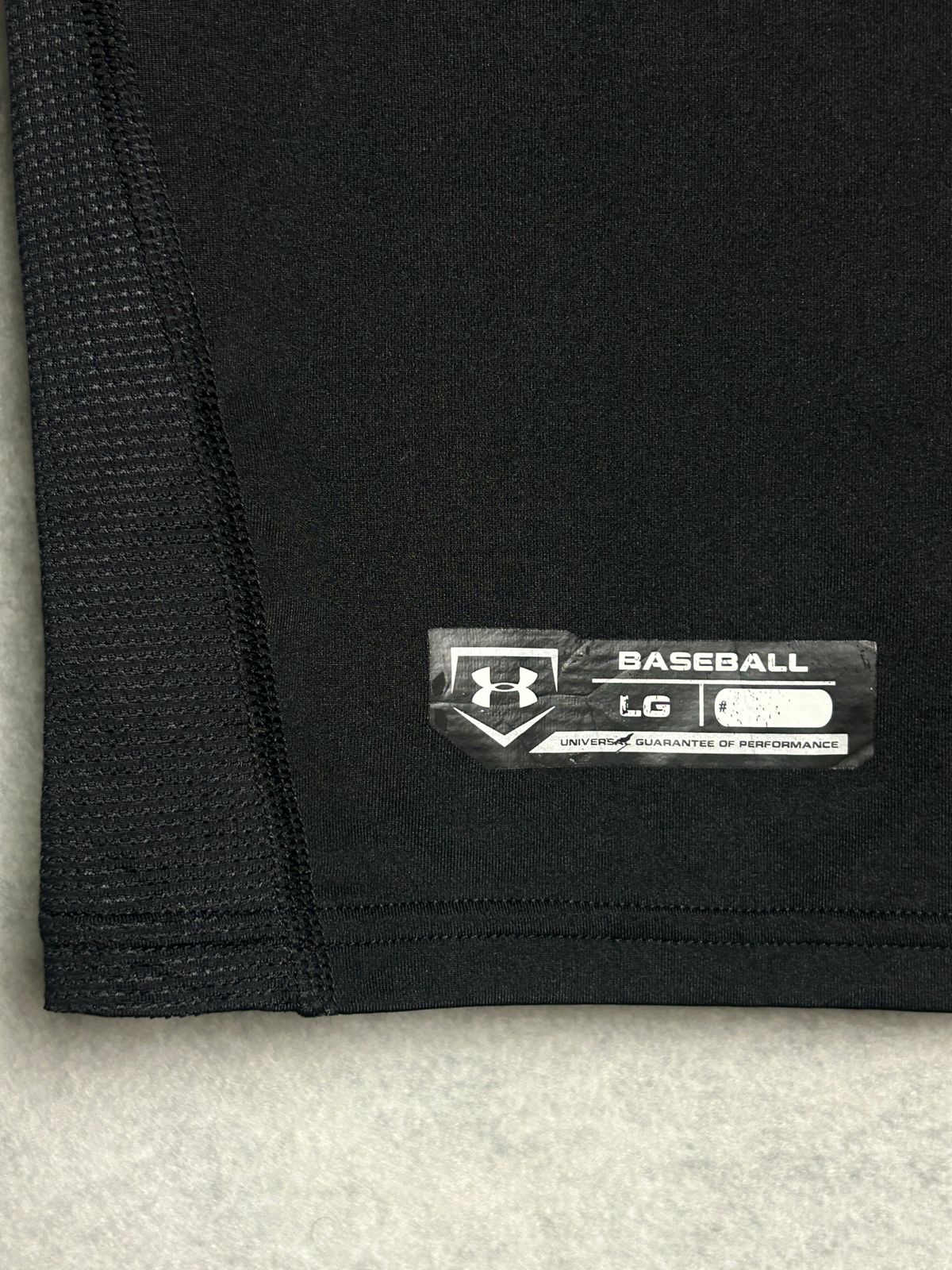 Under Armour Black Round Tee - Juniors Large