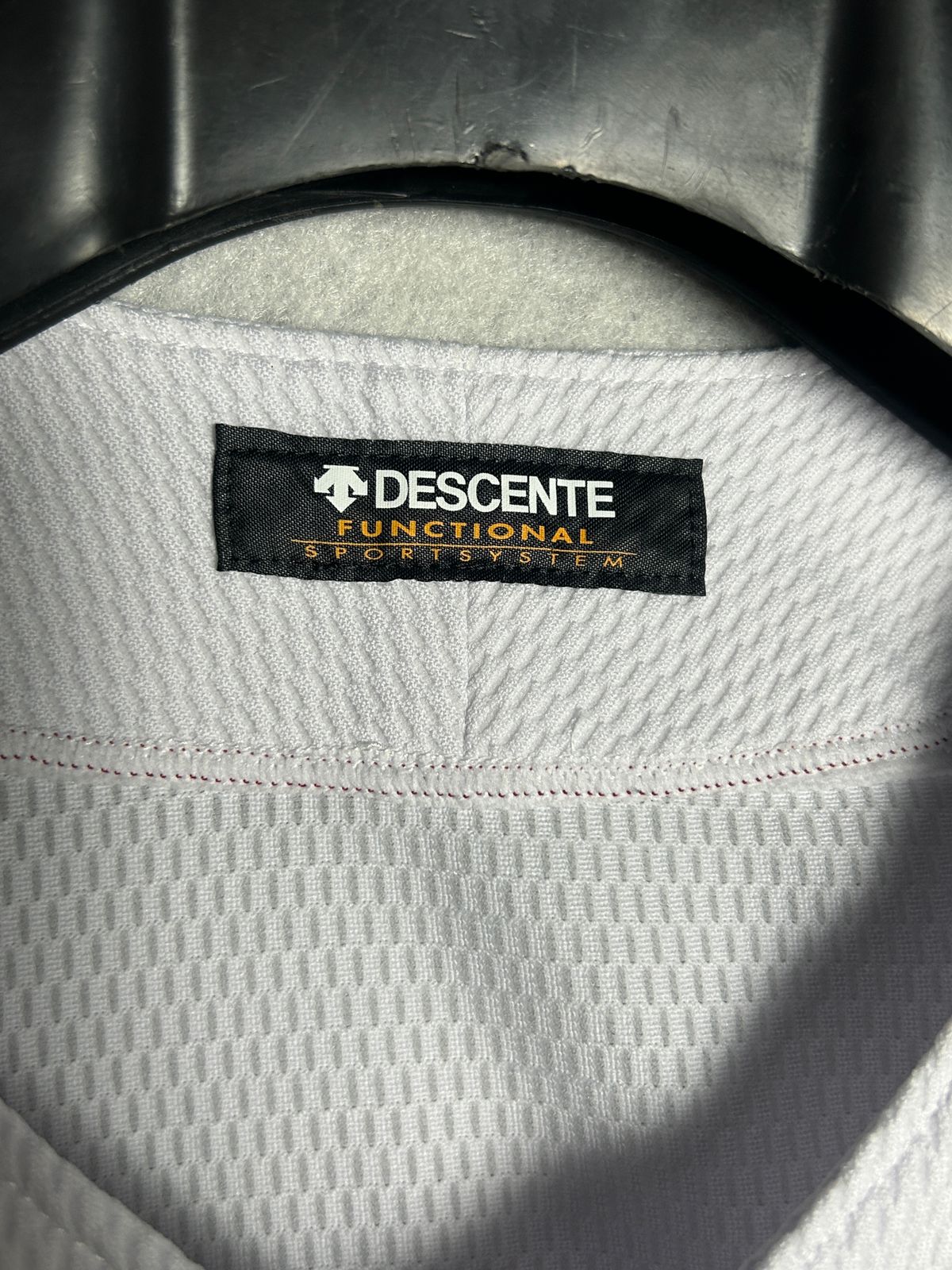 Descente White Baseball Jersey - Medium