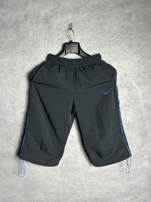 Nike Black & Blue Line 3QTR Short - Small