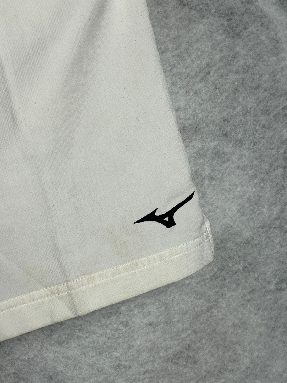 Mizuno White Short - Medium
