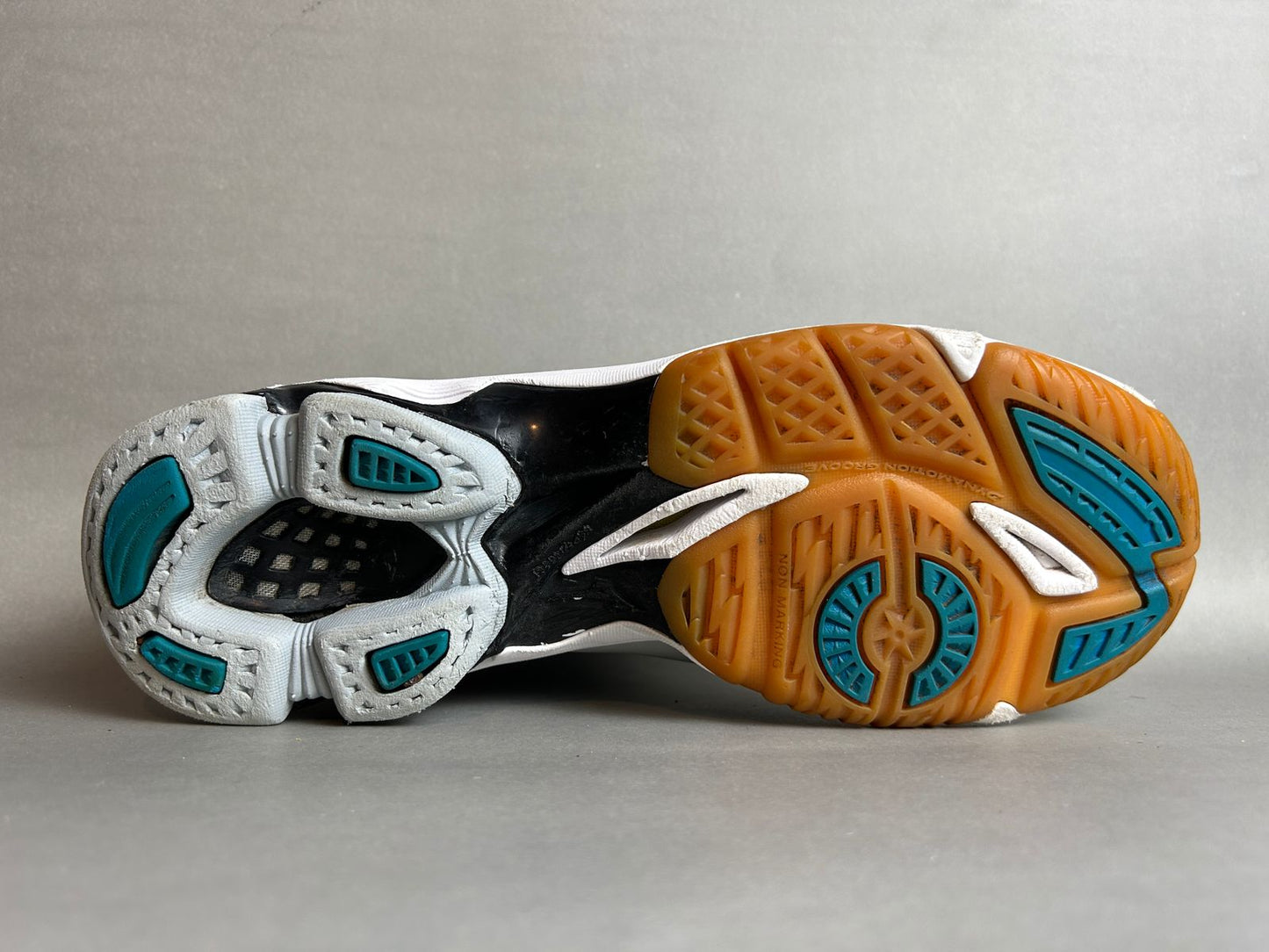 Mizuno Wave Lightning - EURO 40