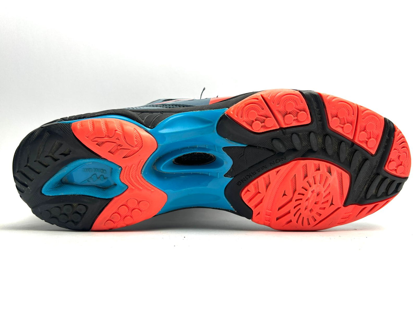 Mizuno Wave Hurricane 3 - EURO 39