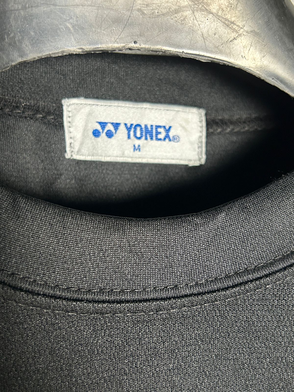 Yonex Black Round Neck Tee - Medium