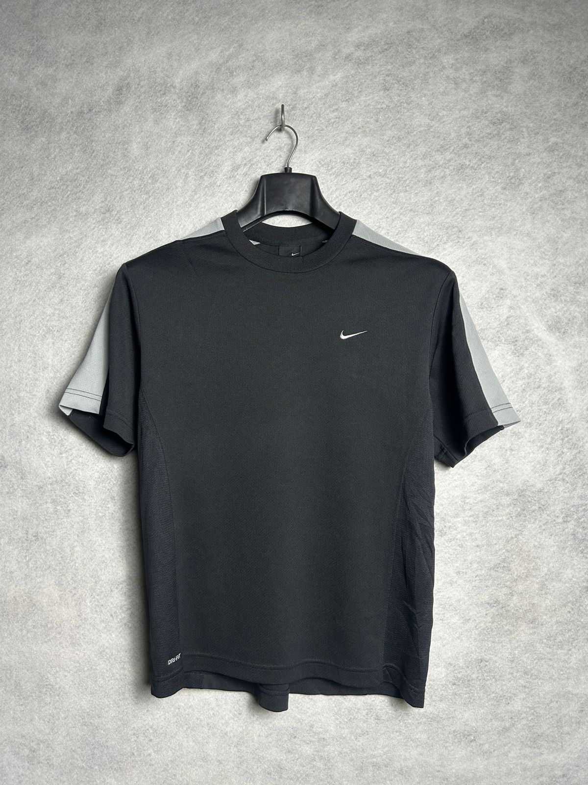 Nike Black Round Tee - Medium