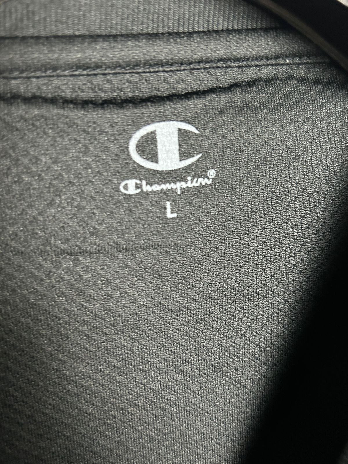 Champion Black Round Neck - Large