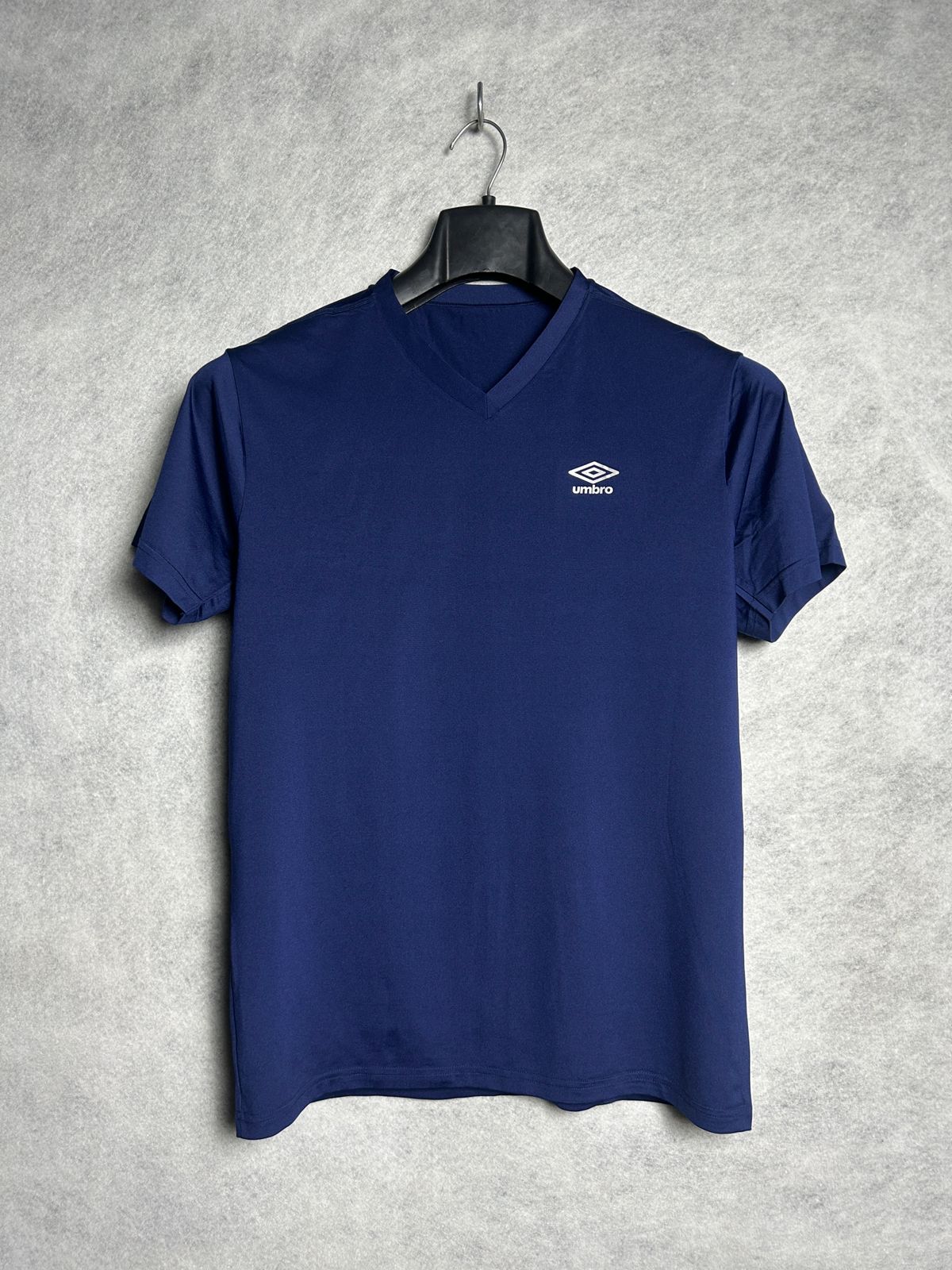 Umbro V Neck INK BLue - Small