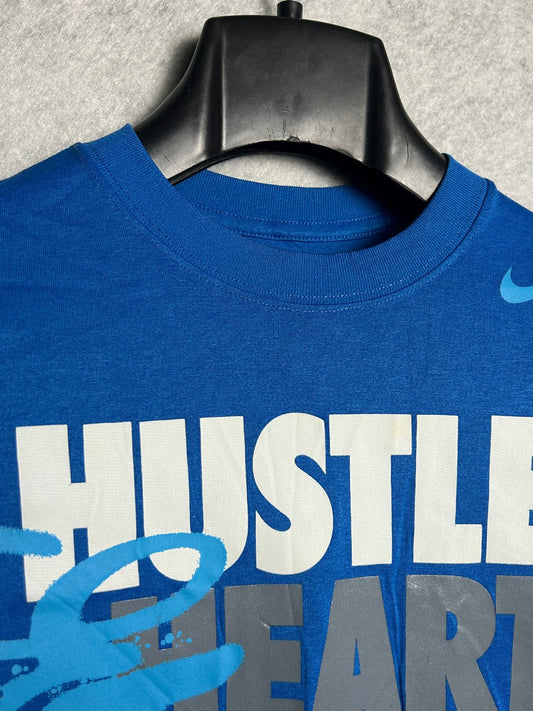 Nike Better World Hustle Heart Round Neck - Medium