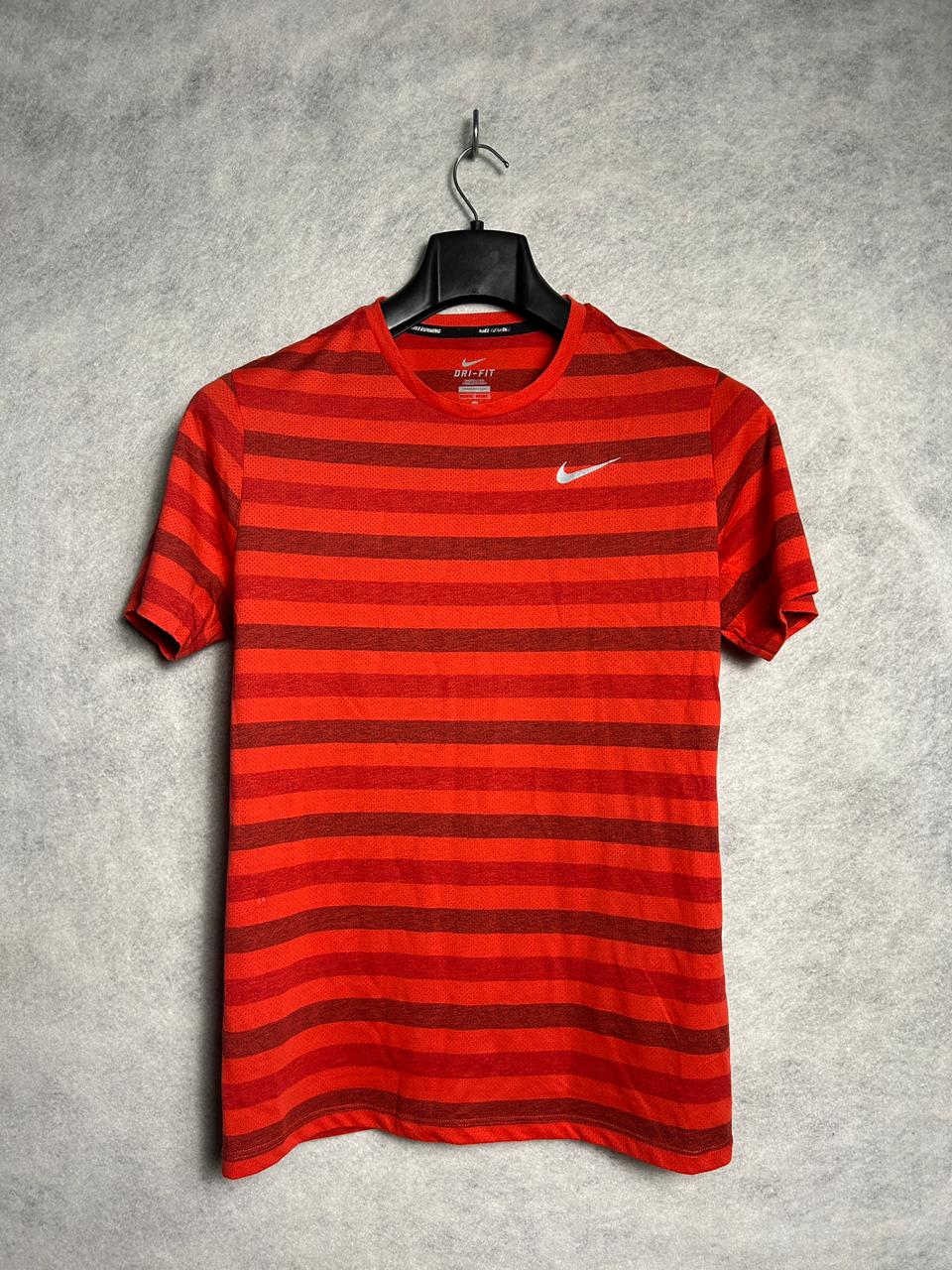 Nike Running Red Round Tee - Large