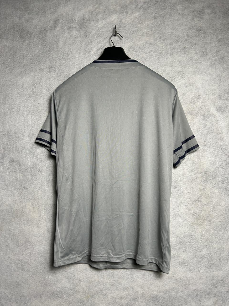 Under Armour Giants Ash Gray Baseball Jersey - Medium