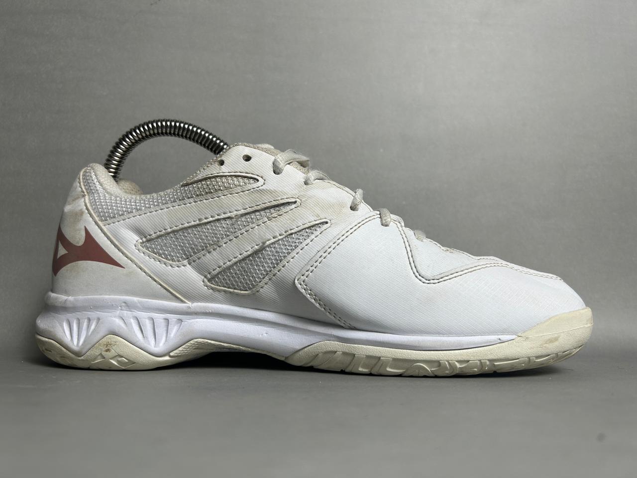 Mizuno Wave Lightining Star Z6 - EURO 38