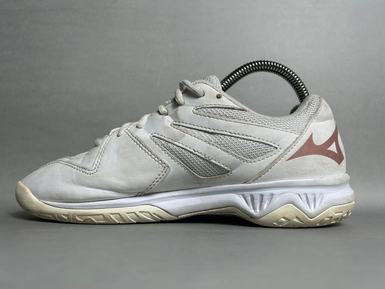 Mizuno Wave Lightining Star Z6 - EURO 38