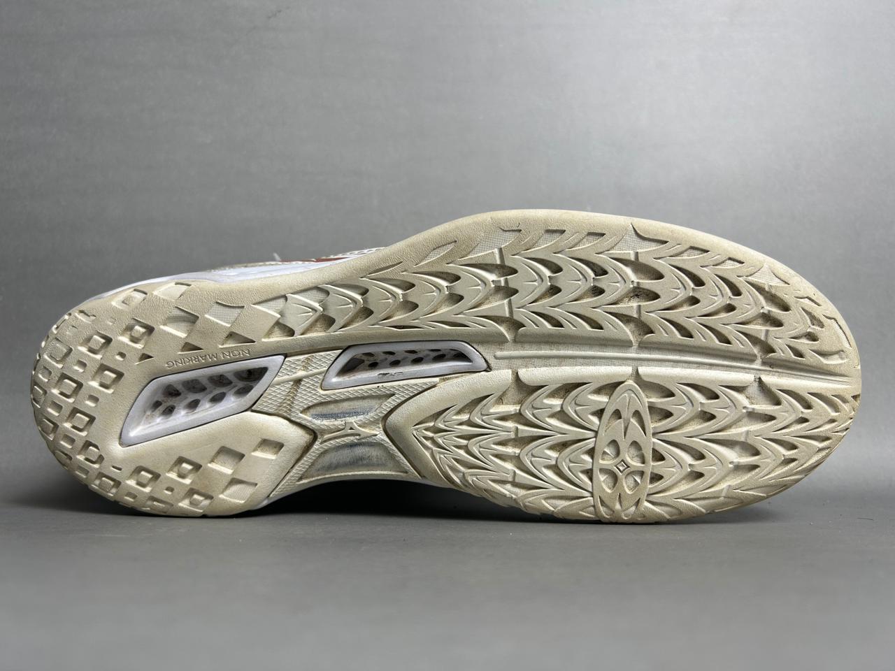 Mizuno Wave Lightining Star Z6 - EURO 38