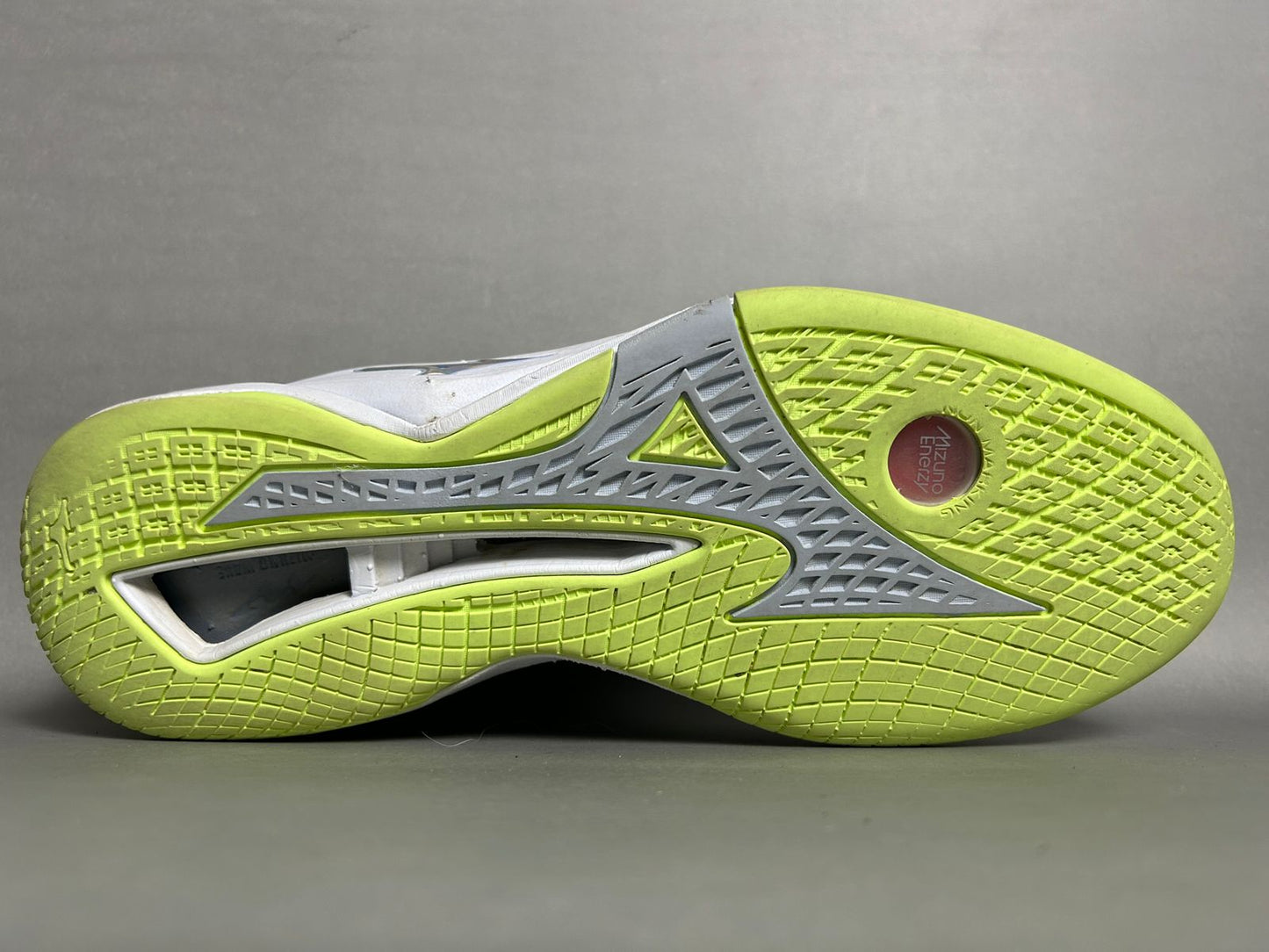 Mizuno Wave Stealth Neo - EURO 40