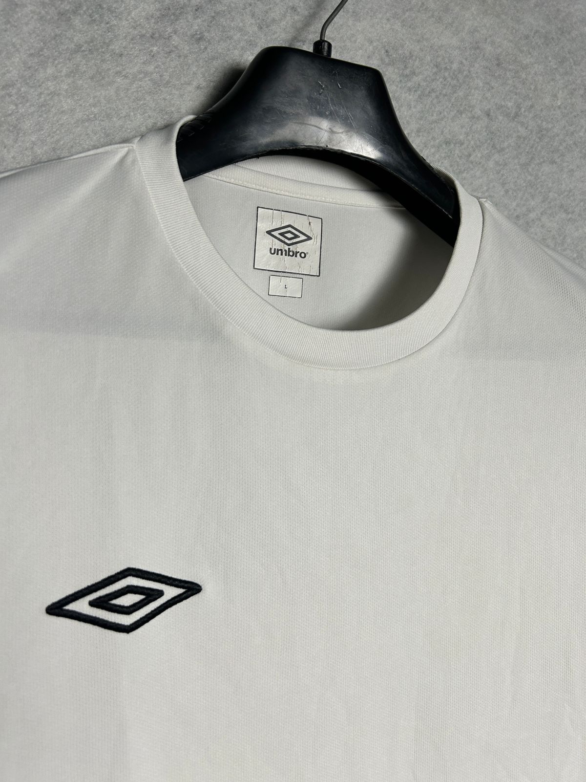 Umbro Dri Fit White - Large