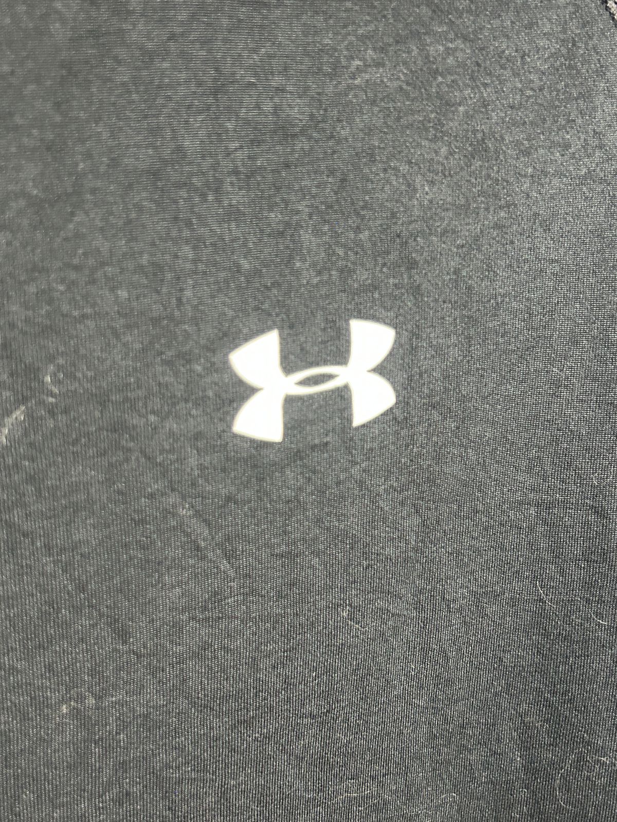 Under Armour Black Loose Heatgear Round Neck - XXL