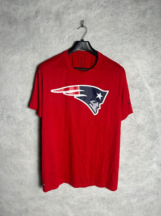 Red The Nike Tee Round Neck - XXL