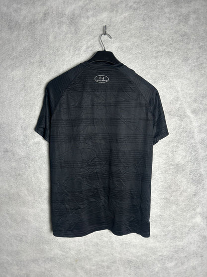 Under Armour Loose Heat Gear Black Round Tee- Medium